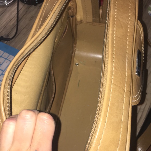 Vintage Samsonite carry on bag. - Picture 4 of 5